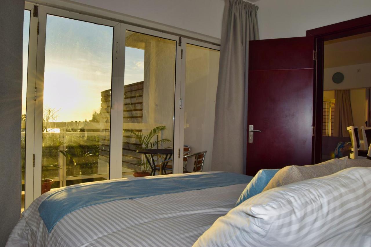 Venlia Apartment วิกตอเรีย ภายนอก รูปภาพ
