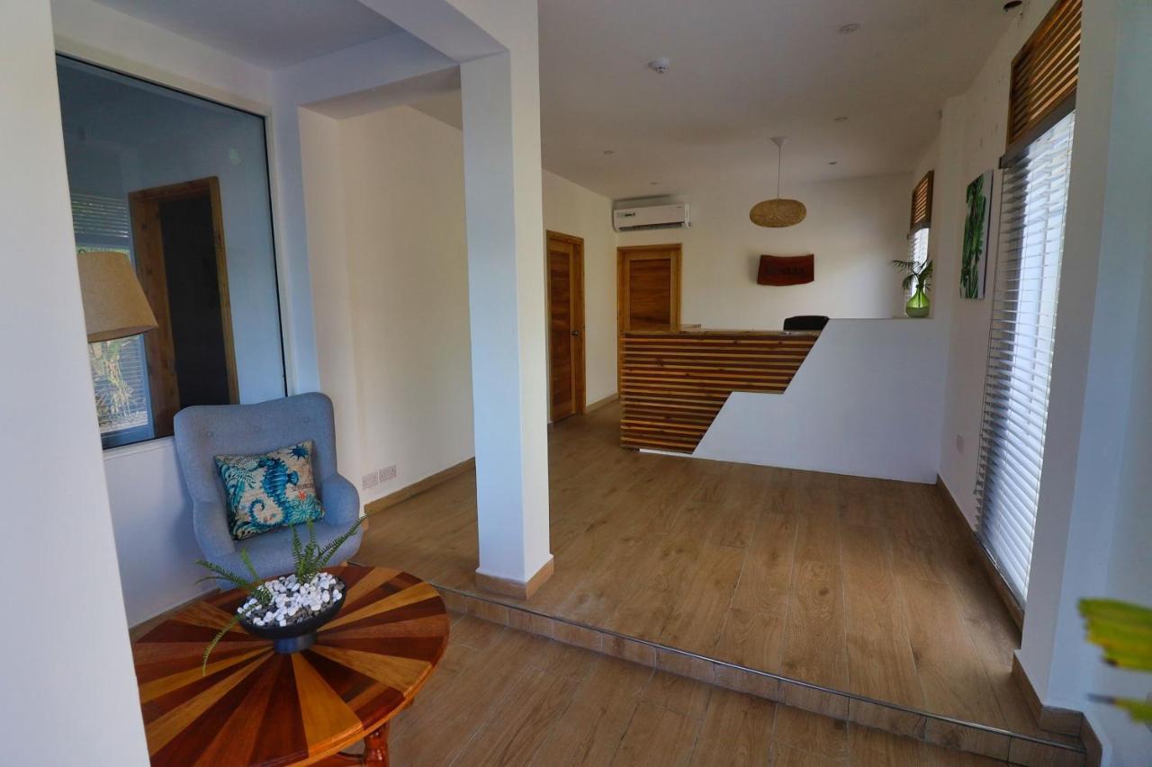 Venlia Apartment วิกตอเรีย ภายนอก รูปภาพ