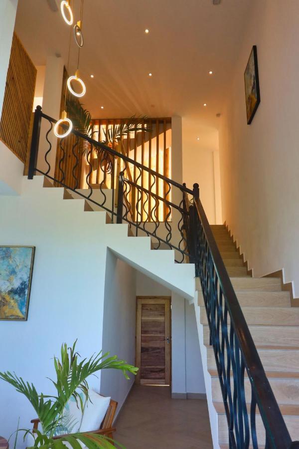 Venlia Apartment วิกตอเรีย ภายนอก รูปภาพ
