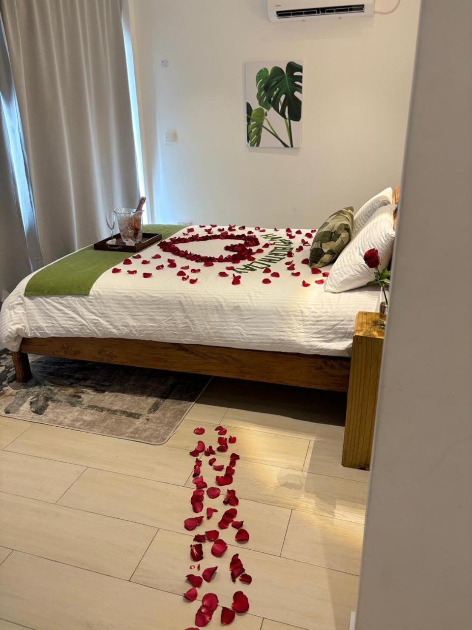 Venlia Apartment วิกตอเรีย ภายนอก รูปภาพ